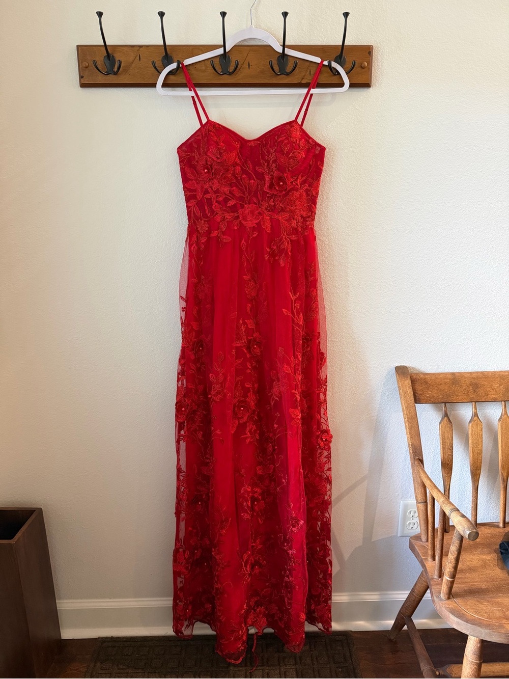 Jules&Cleo Elegant Red Floral Lace Prom Dress